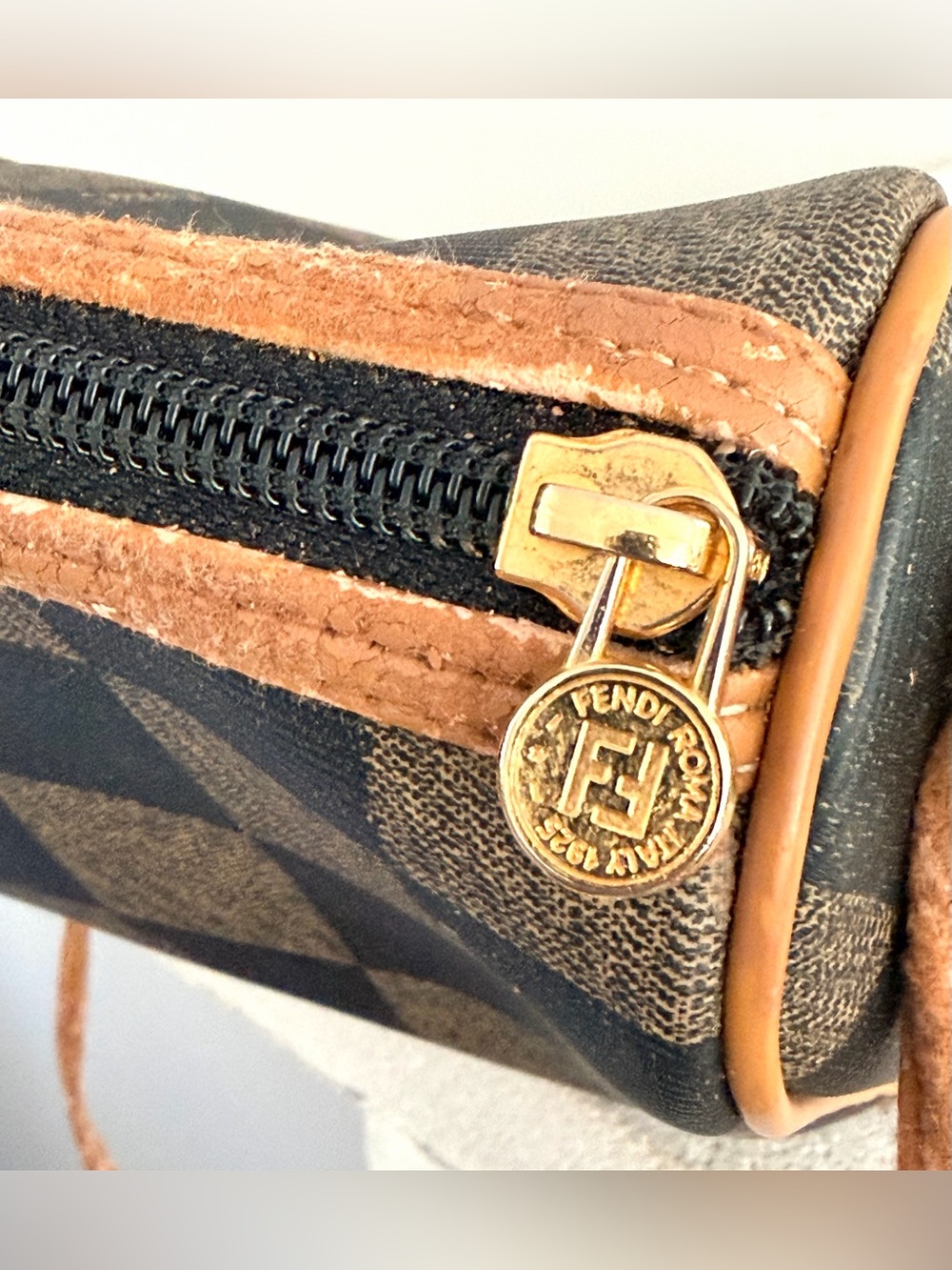 FENDI Vintage Pequin Check Camera Crossbody Bag Brown Black Italy - Picture 6 of 15